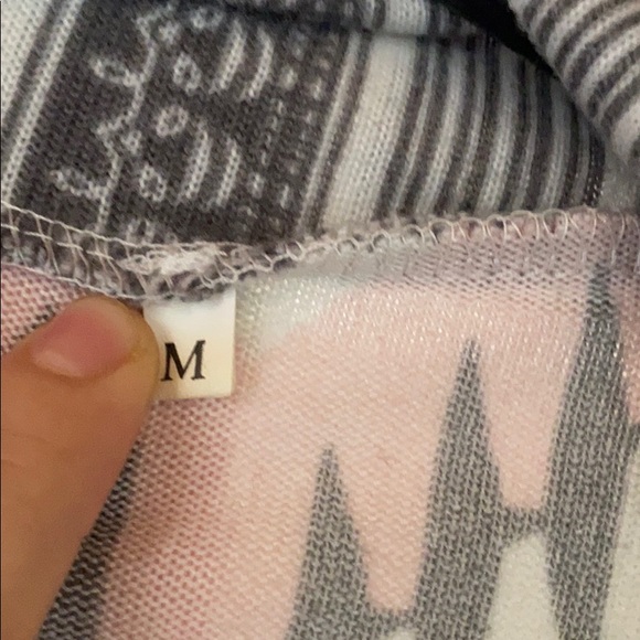 Cardigan - Picture 2 of 3